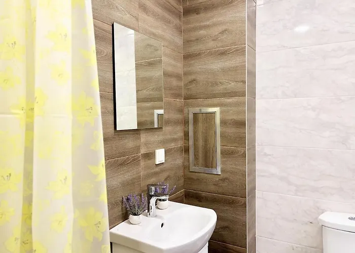 Modern Nest - Free Parking * Warna